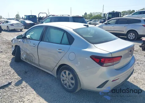 2021 Kia Rio Lx z USA, uszkodzony, nr VIN 3KPA24AD5ME395555